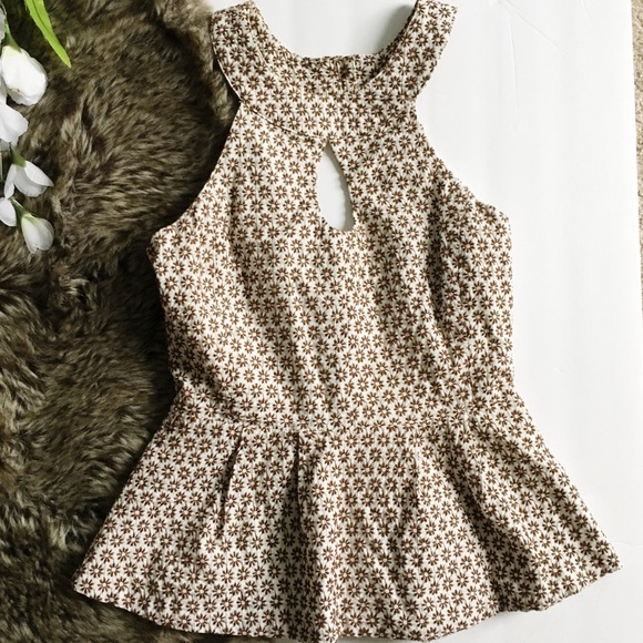 Anthropologie Tops - Anthro Vanessa Virginia Floral Peplum Halter Top